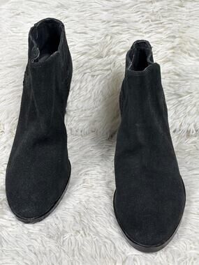 Steve Madden Yager Boots Womens Size 9B Black Suede Ankle Block Heel Booties